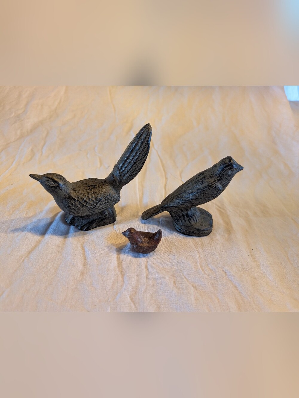 2/40$ Vintage Cast Iron Bird Figurine Trio in Black and Brown - Picture 7 of 12